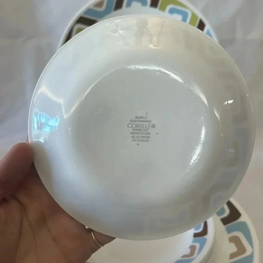 Corelle SQUARED Geometric Dinner Plates and Side Plates 16 Pcs. Service for 8 - Picture 5 of 5